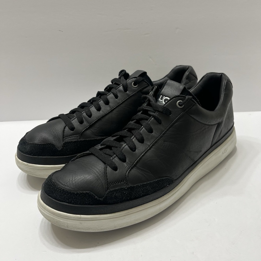 UGG Men's South Bay Lightweight Low-Top Full Grain Leather Sneaker Men's 11.5